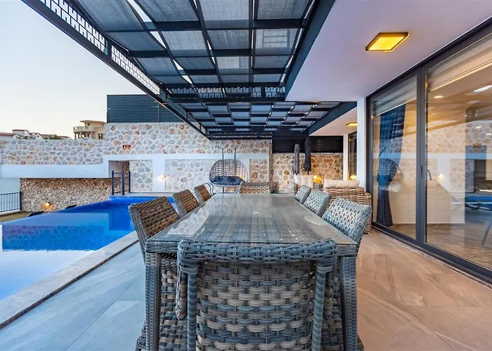 Villa Kamile Sultan Deniz Manzarali Jakuzili Kalkan