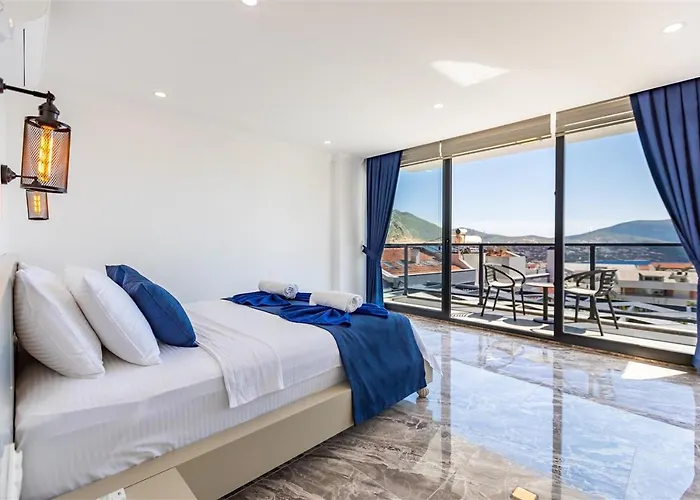 Kamile Sultan Deniz Manzarali Jakuzili Villa Kalkan