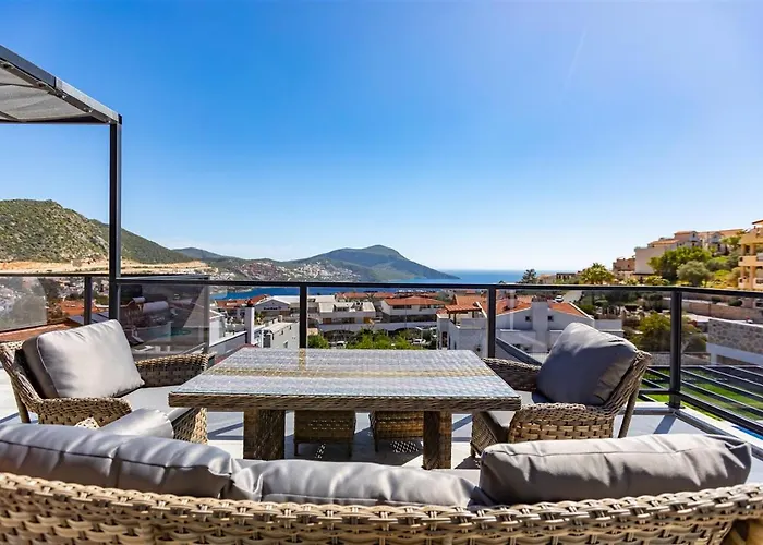 Villa Kamile Sultan Deniz Manzarali Jakuzili