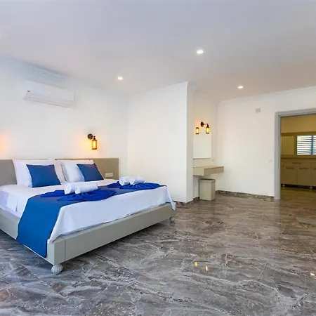 Villa Kamile Sultan Deniz Manzarali Jakuzili *