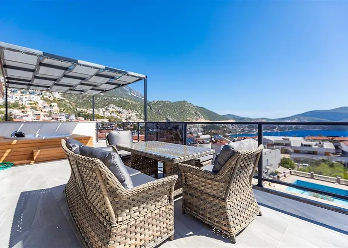 Villa Kamile Sultan Deniz Manzaralı Jakuzili