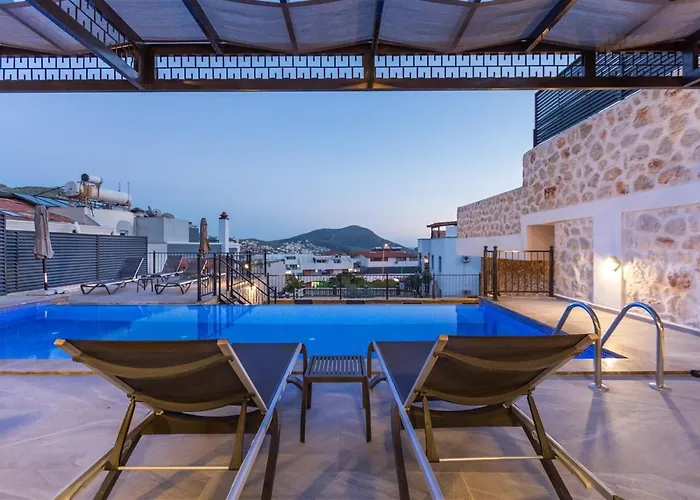 Kamile Sultan Deniz Manzaralı Jakuzili Kalkan