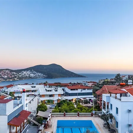 Villa Kamile Sultan Deniz Manzarali Jakuzili
